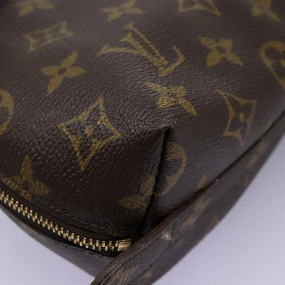 LOUIS VUITTON Monogram Trousse Demi Ronde Cosmetic Pouch M47520 LV Auth 112798 - Picture 3 of 16